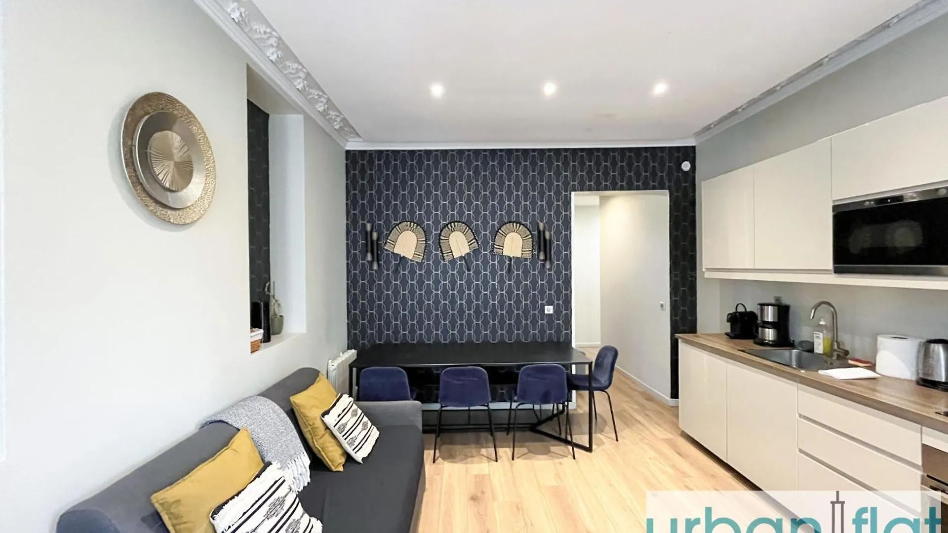 Apartment Urban Flat 61 - Pretty 3 Bedrooms In Center Of